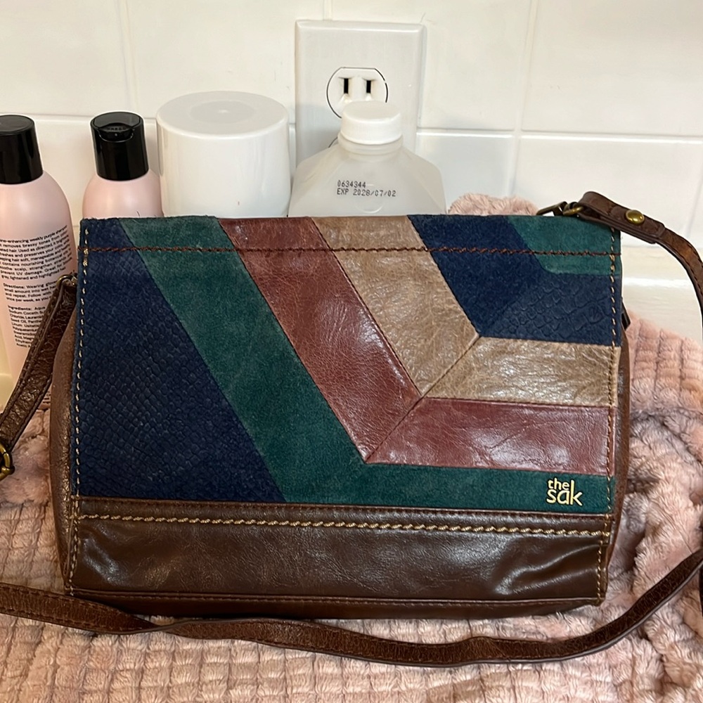 The Sak small crossbody. Leather